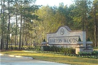 Barton Woods is a quiet wooded community in Conroe, Texas. The community is connected by jogging tra