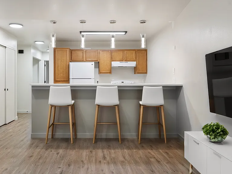 Quail Manor Townhomes — Photo 41