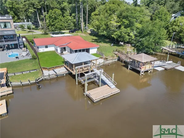 719 E 1st Street, Midway, GA 31320