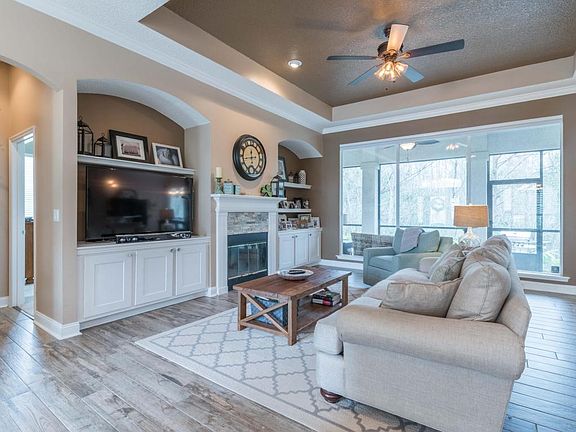 5th image of 14652 Crystal View Ln