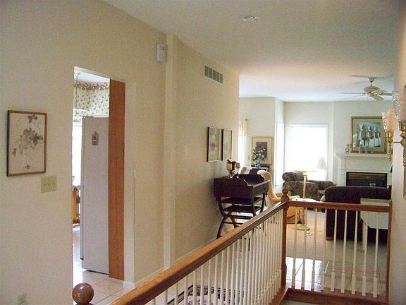 2nd image of 1238 Westbrooke Ct
