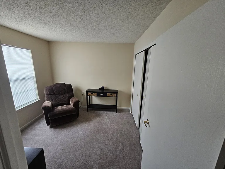 953 Independence Cir #17 — Photo 3