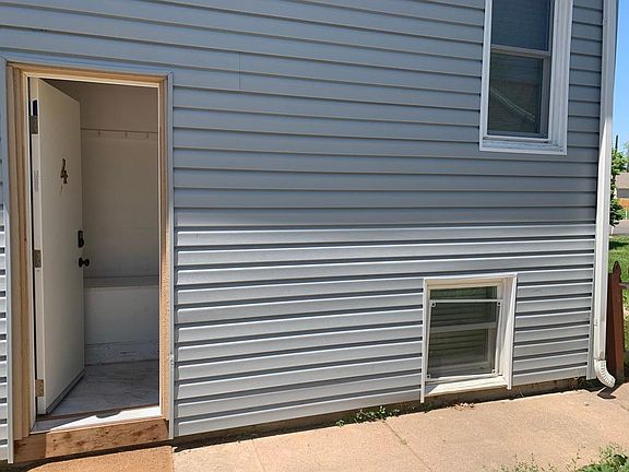 3rd image of 708 12th Ave #4