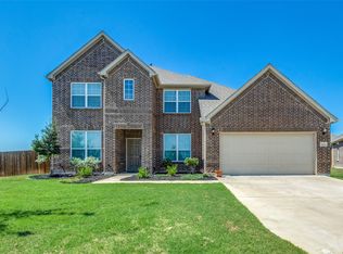 8101 Brahmin Ct, Fort Worth, TX 76131