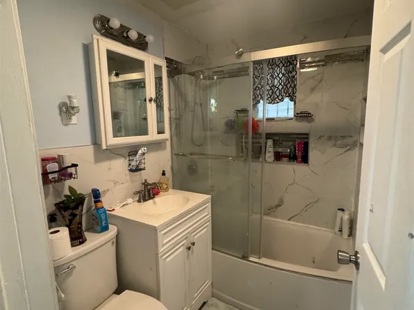 189a-191 Claremont Avenue image 9 of 11