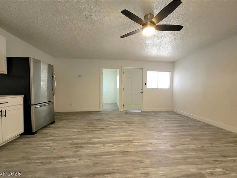 740 N 11th St #2 — Photo 10