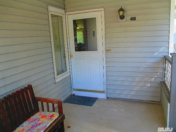 3rd image of 408 Elton Ct E