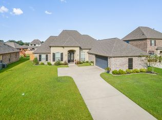 34029 Osprey Dr, Denham Springs, LA 70706