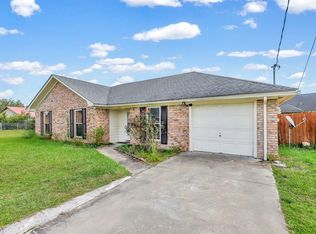908 Linwood Cir, Hinesville, GA 31313