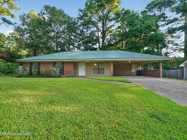 110 Wildwood Ln, Brandon, MS 39047