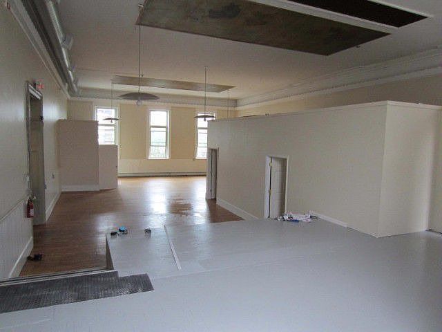 2nd image of 209 Fairmount Ave