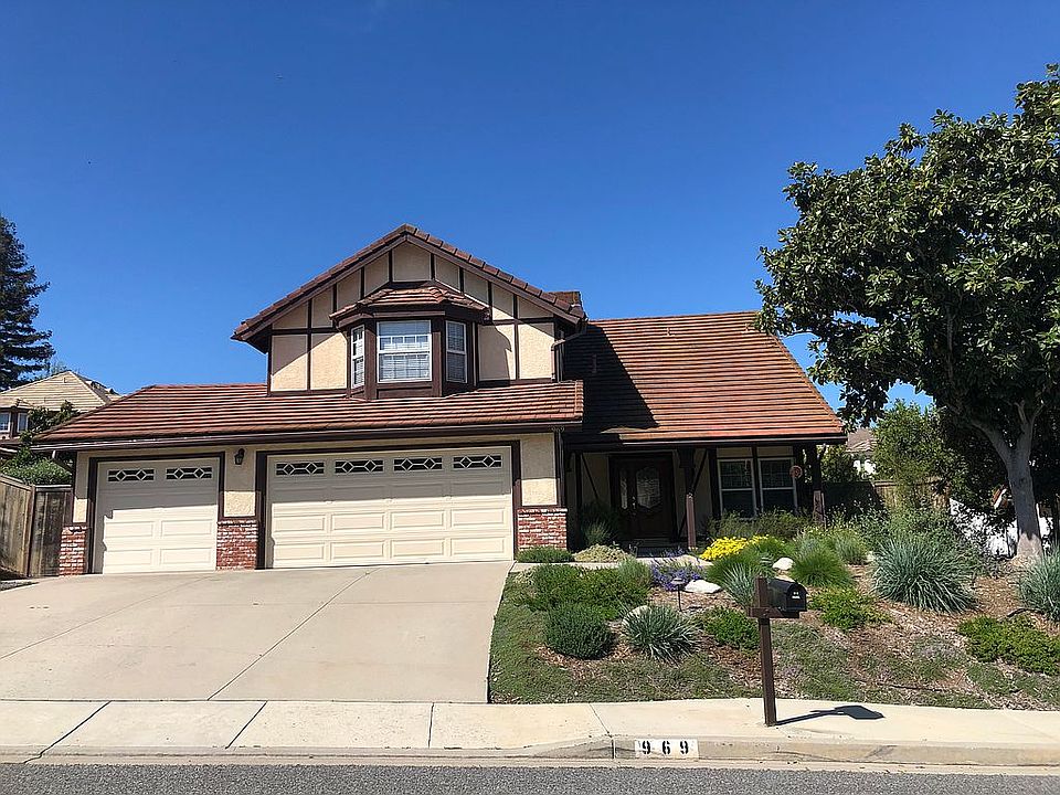 1st image of 969 Saddlehorn Pl