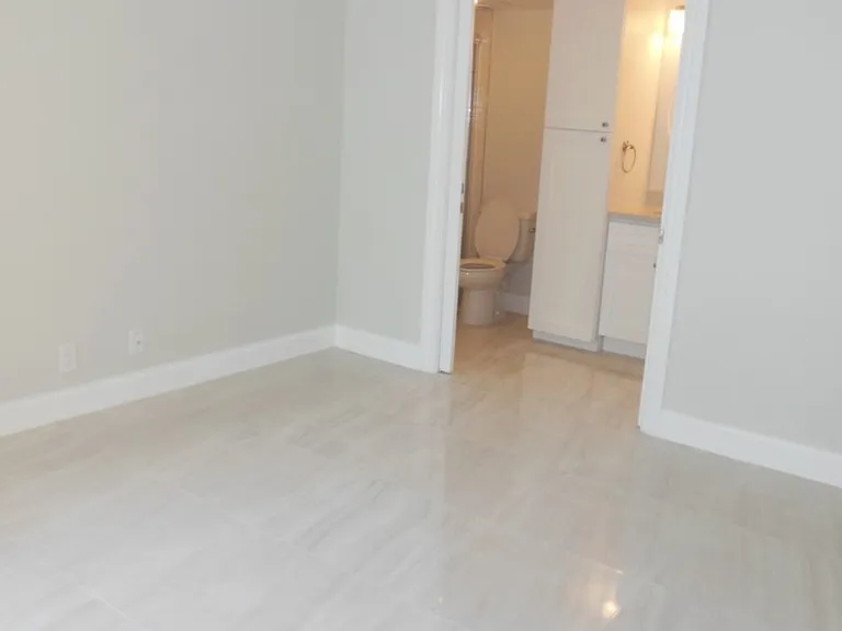 718 Executive Center Dr #23-7-23 — Photo 11