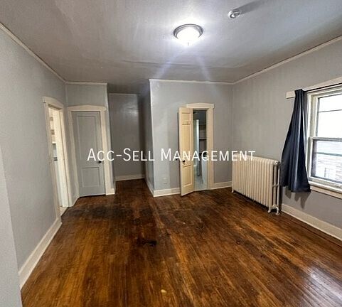 4th image of 209 Valley Ave NW APT 4