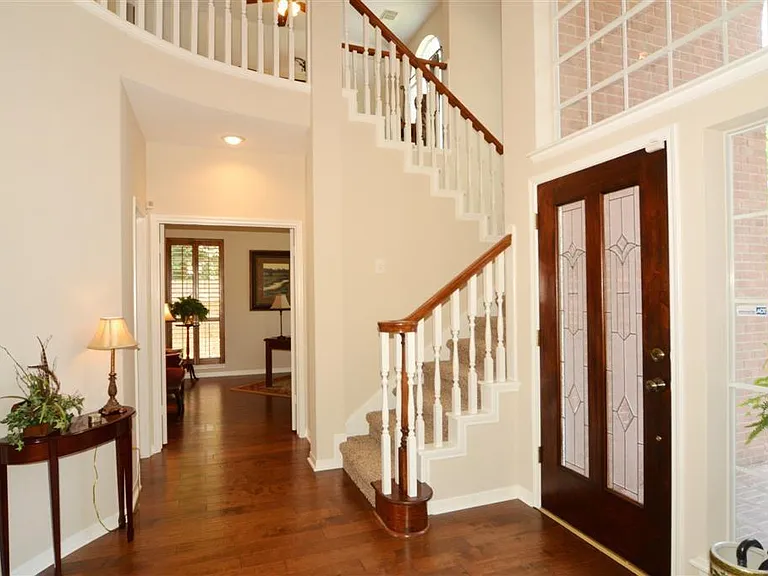 4103 Walnut Pond Dr — Photo 2