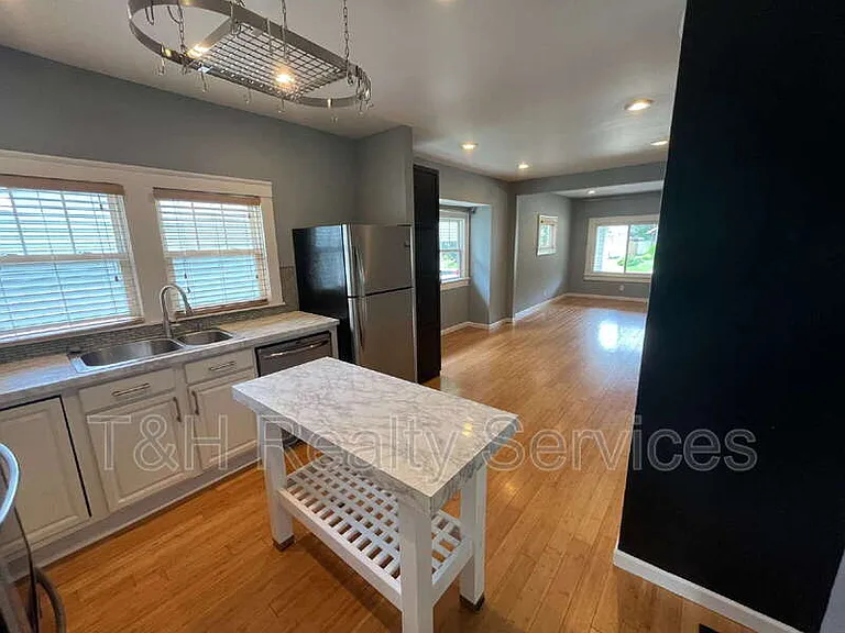 4831 Winthrop Ave — Photo 7