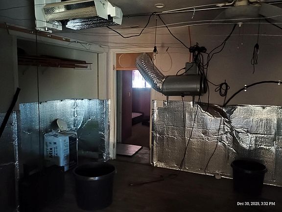 3rd image of 16505 McLarty Rd