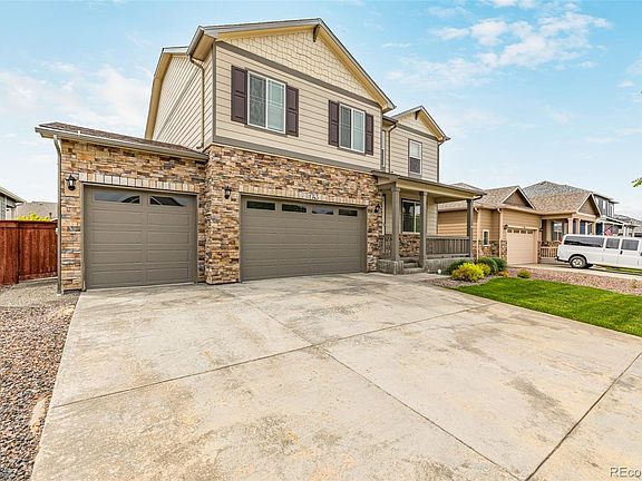 3rd image of 1743 Floret Drive