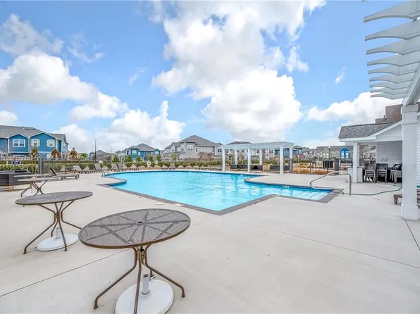 4128 Ardent Cir, Virginia Beach, VA 23456