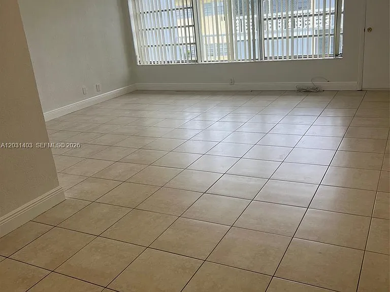 16801 NE 14th Ave #310 — Photo 1