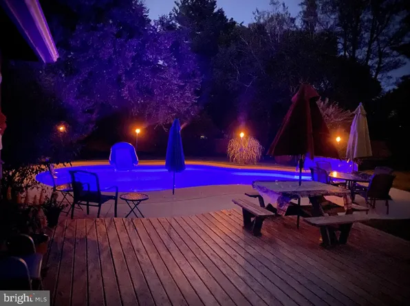 12 Bauer Ave, Willow Street, PA 17584