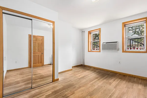 Rented by Compass | media 10