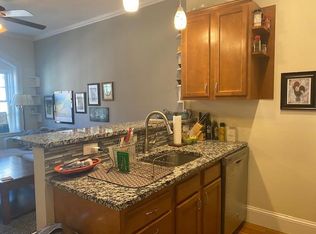 261 Hanover St APT 5F, Boston, MA 02113