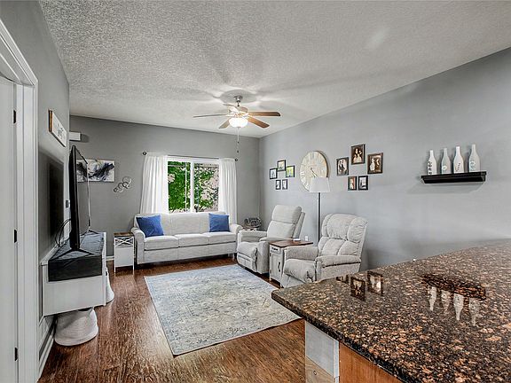 4th image of 4618 E Valdez Dr