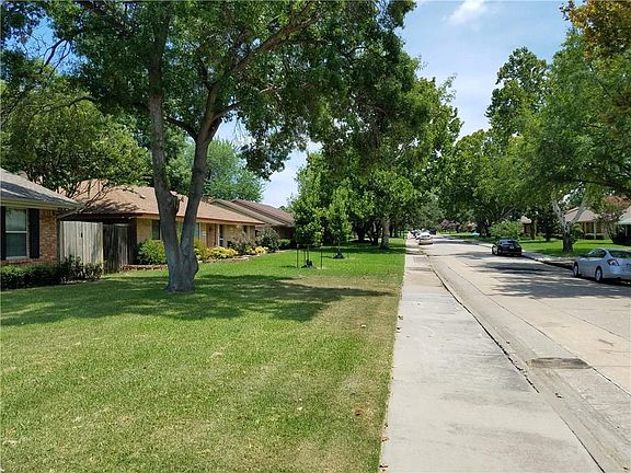 5th image of 1607 Woodcrest Ln