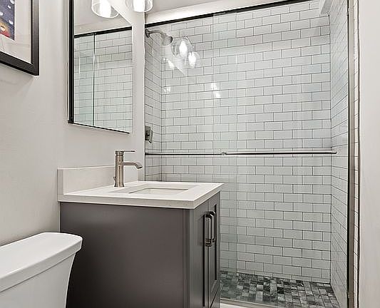 5th image of 425 E 79th St APT 9B