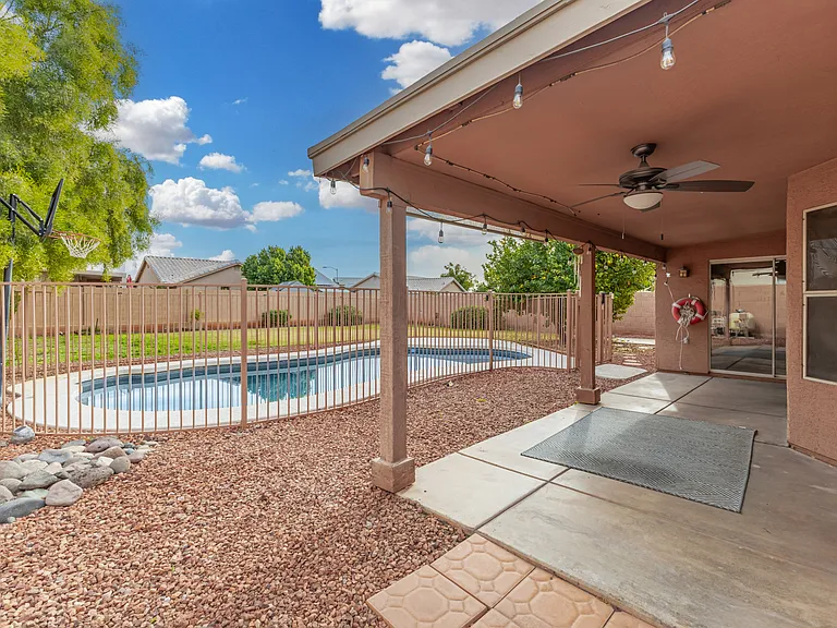 15221 N 87th Dr — Photo 36