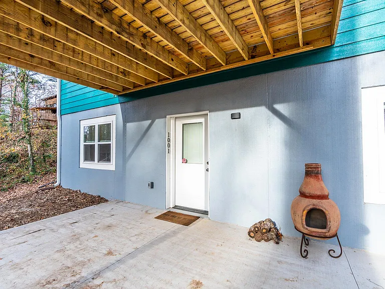 Apartment Entry