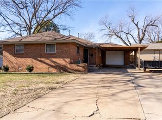 519 N 6th St, Weatherford, OK 73096