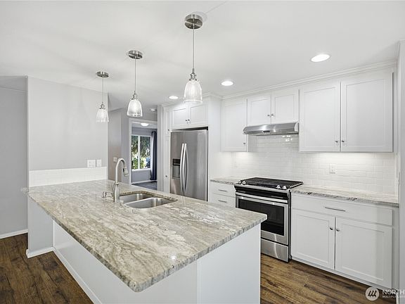5th image of 15952 SE 176th Place