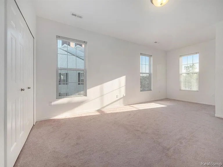 964 W Summerfield Glen Cir #96 — Photo 9