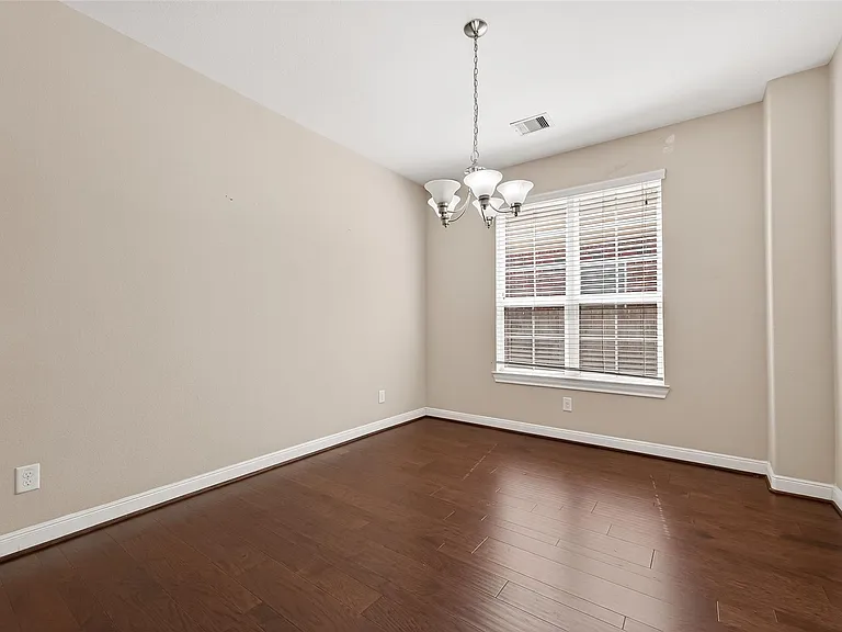 3002 Overbrook Meadow Ln — Photo 6