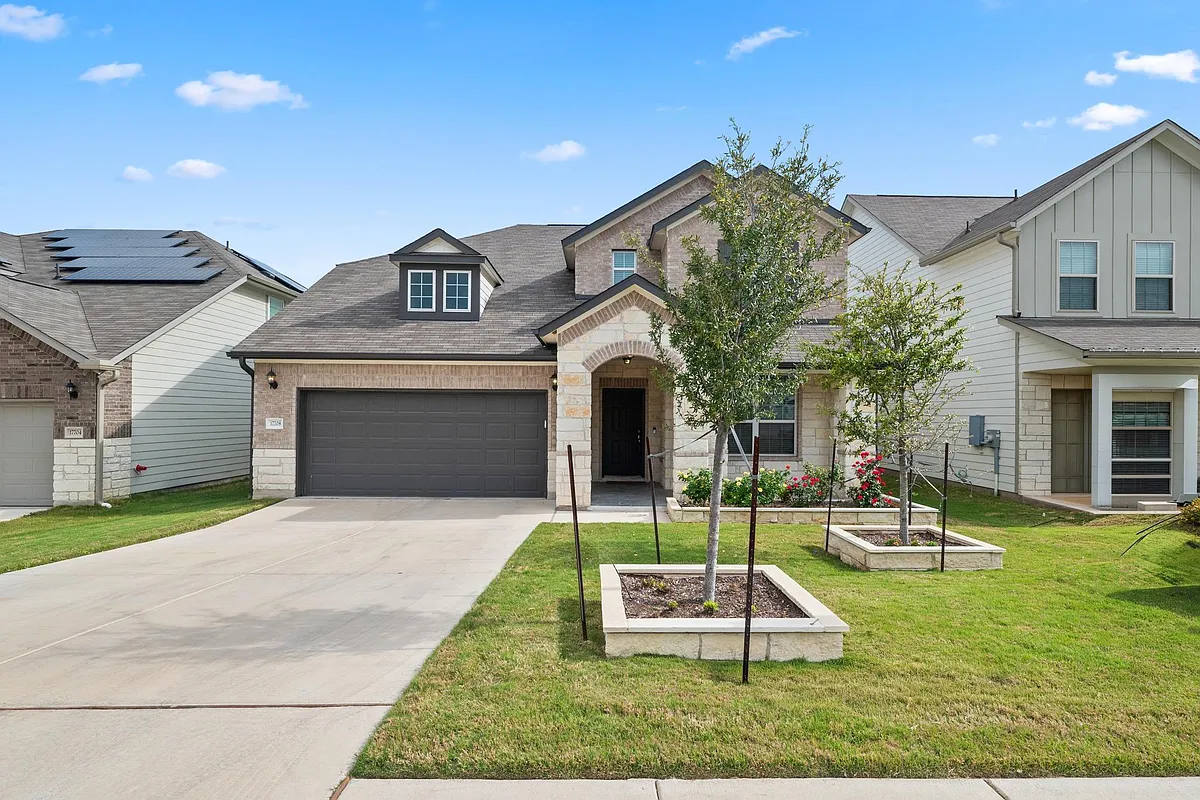 Building Photo - 17708 Zinfandel Dr