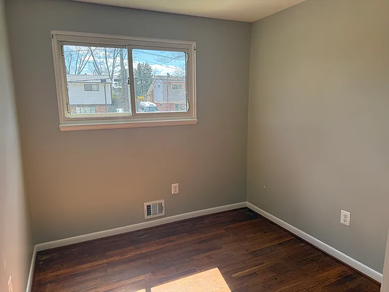 417 Eisner St — Photo 13