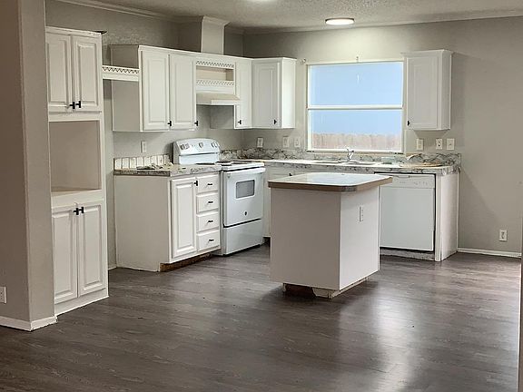 4th image of 11919 Greensbrook Forest Dr