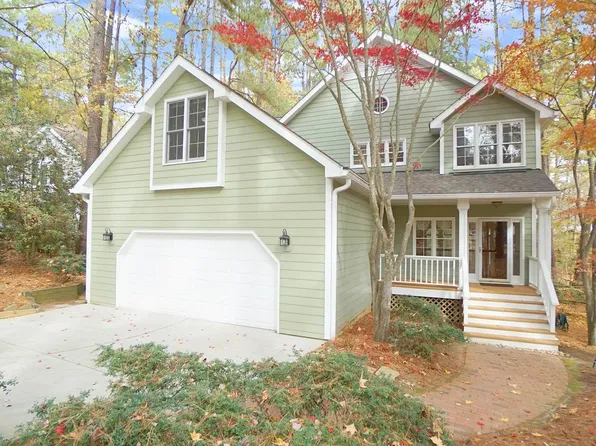 8326 Burns Pl, Chapel Hill, NC 27516