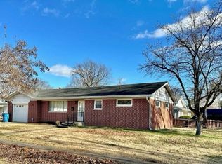 1140 S 23rd St, Terre Haute, IN 47803