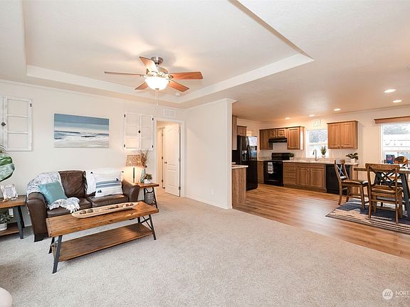 5th image of 2535 70th Avenue SW #13