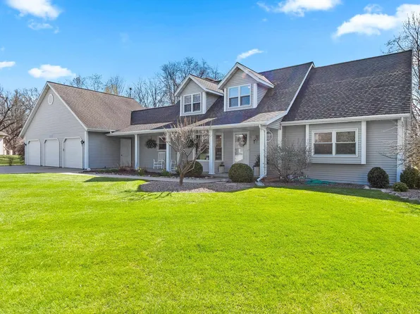 1171 Thunderbyrd Ct, Green Bay, WI 54313