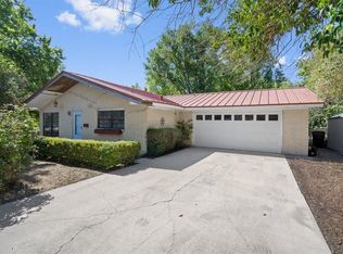 610 Fir Ln, Lockhart, TX 78644