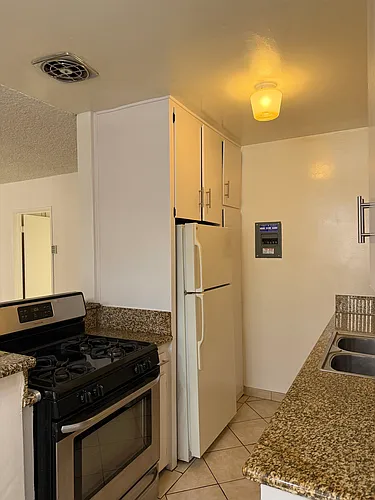 615 E Magnolia Blvd #B Photo 1 615 E Magnolia Blvd #B Photo 1