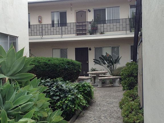 3rd image of 3535 Collier Ave APT 7