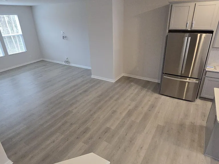 2324 Donnelly Hills Ln — Photo 18
