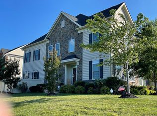 42593 Voormeade Ter, Chantilly, VA 20152