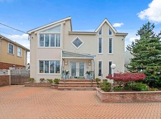 15818 92nd St, Howard Beach, NY