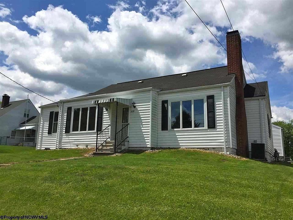 1st image of 439 Lawman Ave
